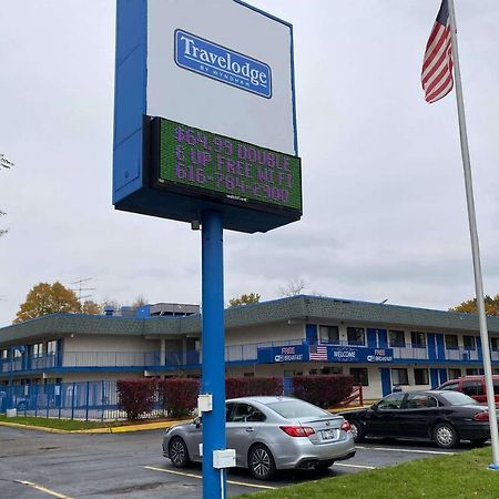 Travelodge By Wyndham Grand Rapids North Walker Eksteriør bilde