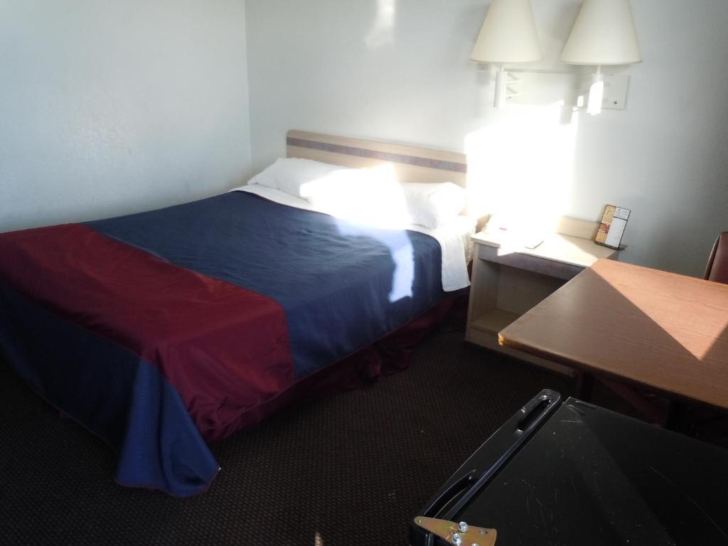 Travelodge By Wyndham Grand Rapids North Walker Rom bilde